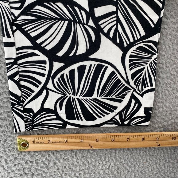Talbots Pants Womens 8 Petite Black White Fern Floral Stretch Capri Crop Vintage - Picture 12 of 13